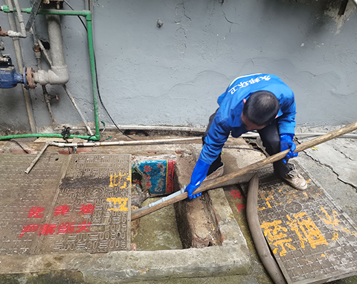 宕昌清掏化粪池